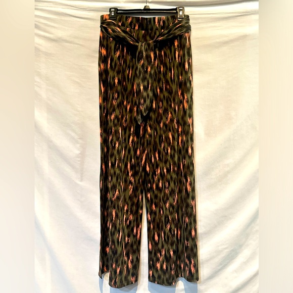 NWOT - G by Giuliana Two-Piece Top and Palazzo Pants Set - Size Medium - Picture 4 of 9